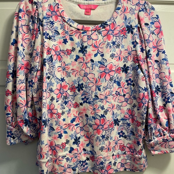 LILLY PULITZER size Medium sweater shirt - Picture 1 of 3
